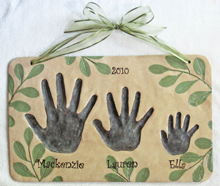 3-hand-leaf-sibling-plaque-2
