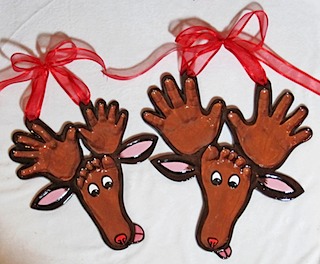 Reindeers hands feet impression